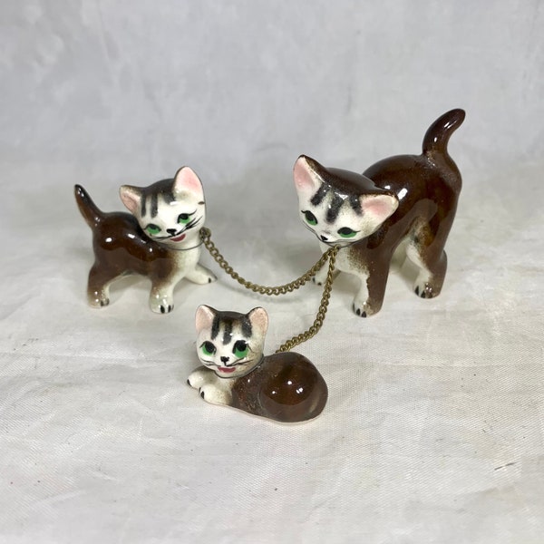 Miniature Cat Figurines Mother And Babies Chained Japan