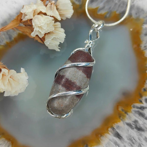 Pendentif Shiva Lingam naturel