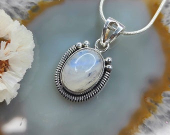 Natural Rainbow Moonstone Pendant/ Peristerite Pendant, Silver 925