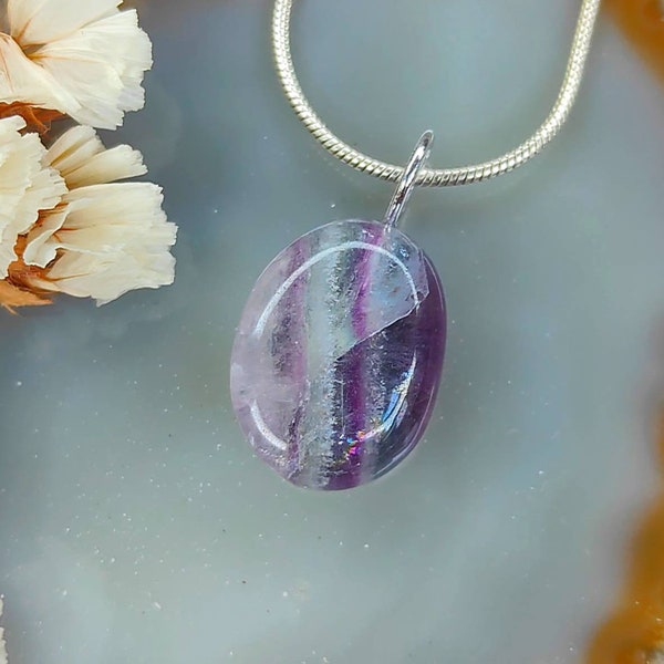 Pendentif fluorite arc-en-ciel naturel