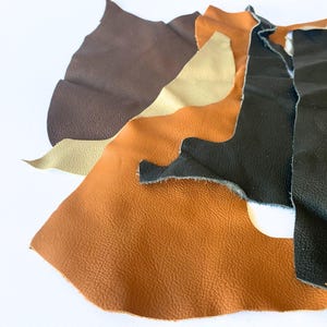 Pequenos Restos de Artigos de Couro | Peças de Couro de Cores Misturadas 1,4 mm - 1,8 mm/3,5oz – 4,5oz Restos de Couro Pequenos e Estreitos Misturados | Folhas de Couro para DIY