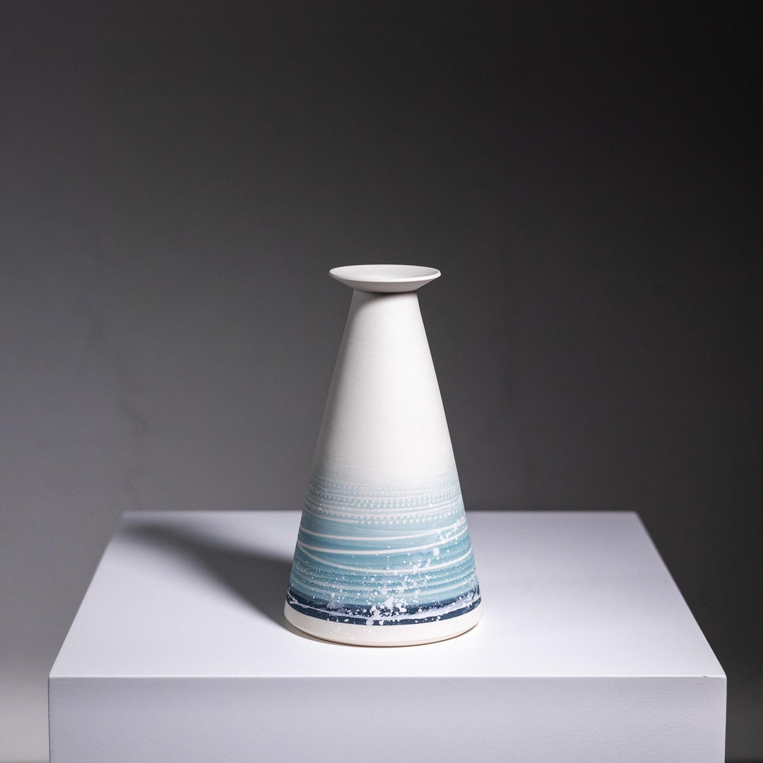 Handcrafted Porcelain Bud Vase | Made in the UK | Contemporary Flower ...