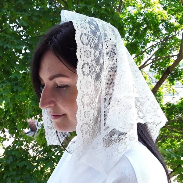 Lace Chapel veil mantilla for mass/ Church head covering/ Off white Sheer prayer shawl/ Catholic/ Latin Mass Mantillas triangle