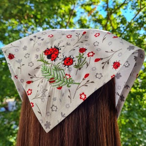 Bandana brodé pour cheveux en coton coccinelle : foulard grunge féerique avec liens, ambiance fantaisiste