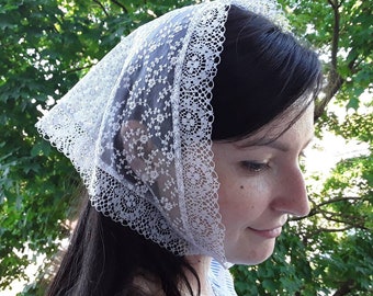 White Lace Chapel Veil: Sheer Embroidered Mantilla Headscarf with Ties, Triangle Hair Kerchief
