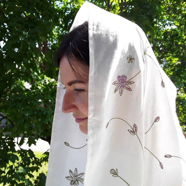 Church head covering/ Catholic chapel veil mantilla for mass with lilac sequin flowers/ Cotton infinity headscarf for women/ prayer shawl