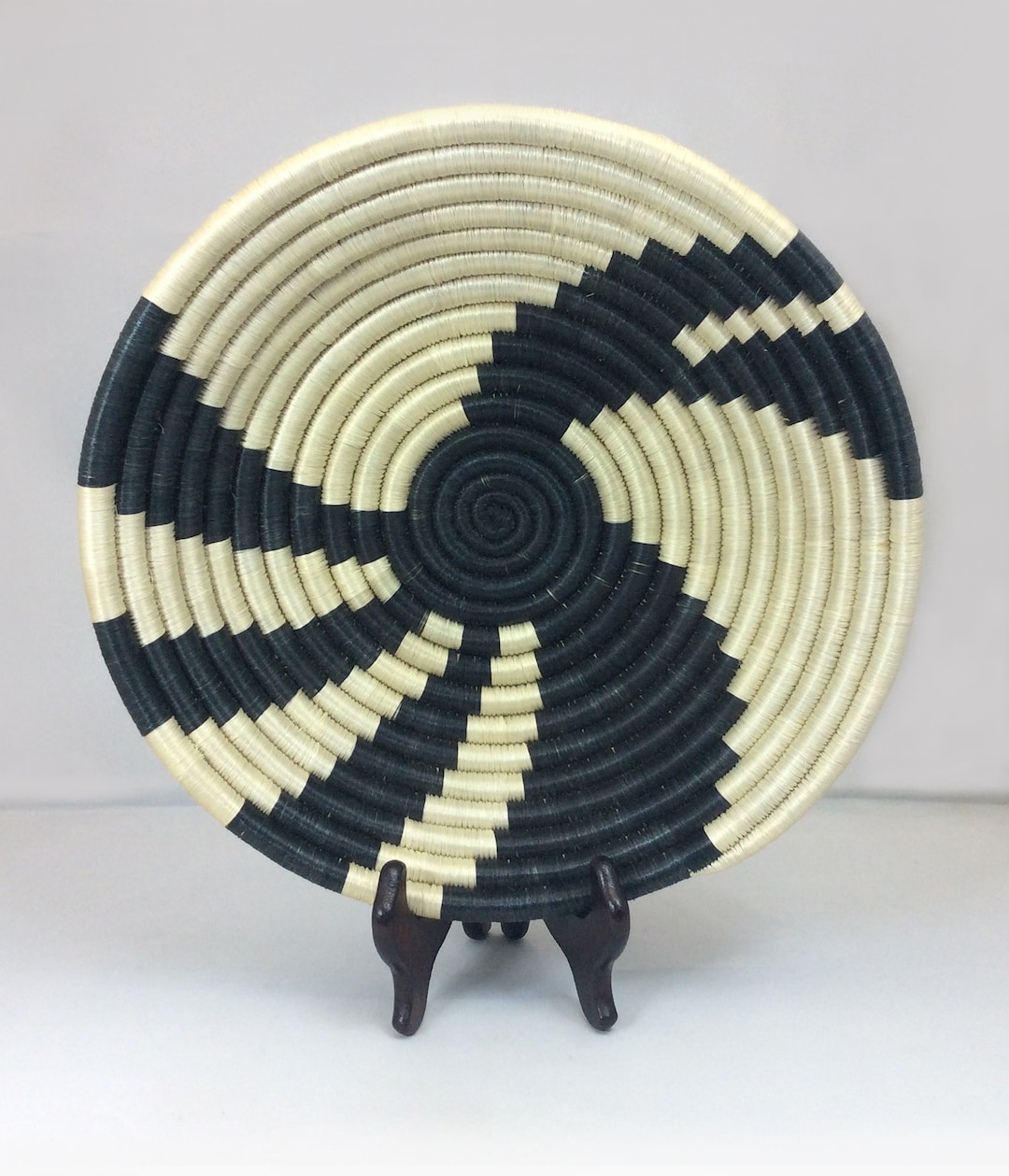 African Wall Basket, Uganda Baskets, African Woven Basket-black White ...