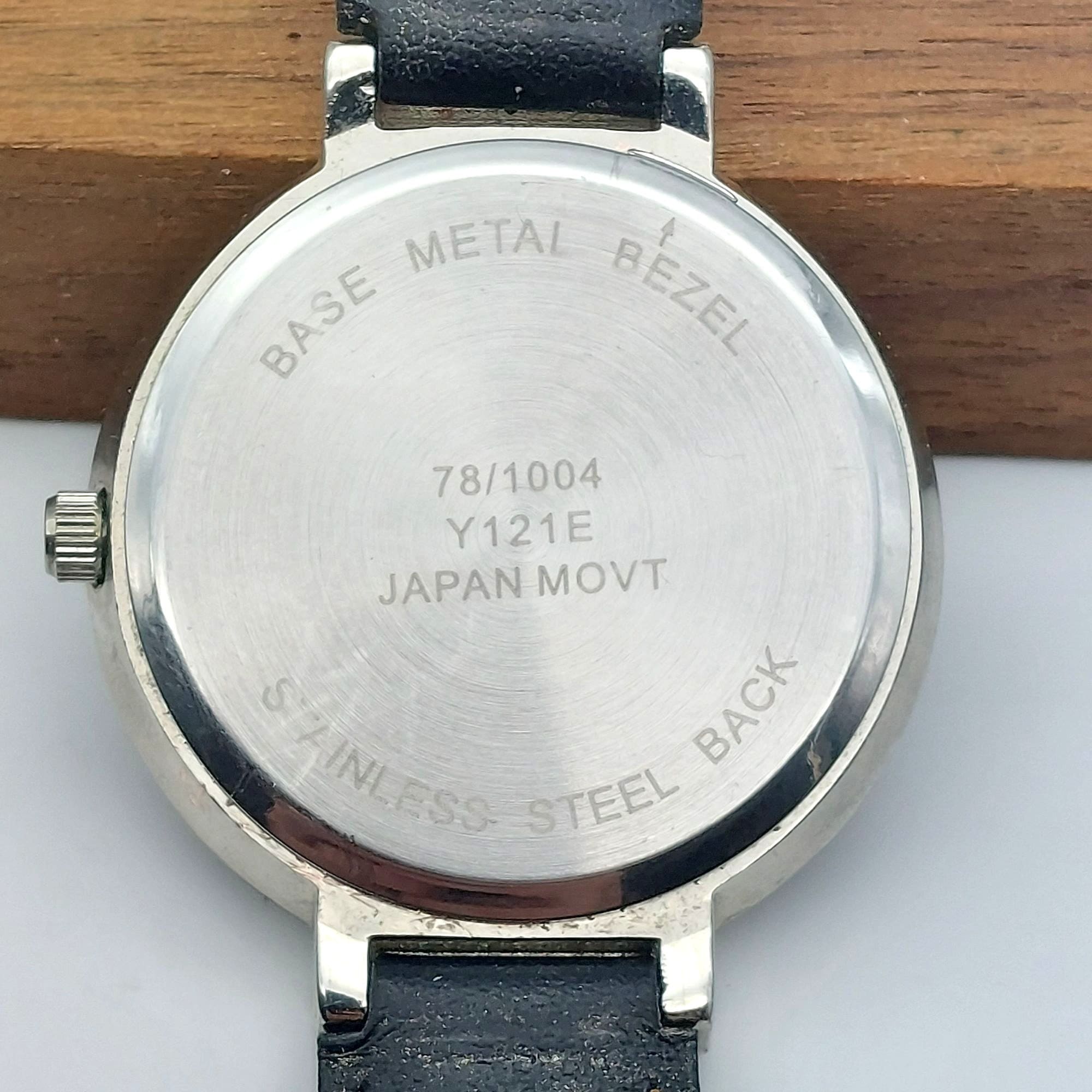 Vintage E. Gluck Corp Ladies Quartz Watch 78/1004 Y121E New Battery Vintage E. Gluck Corp Ladies Quartz Watch 78/1004 Y121E New  main image 4