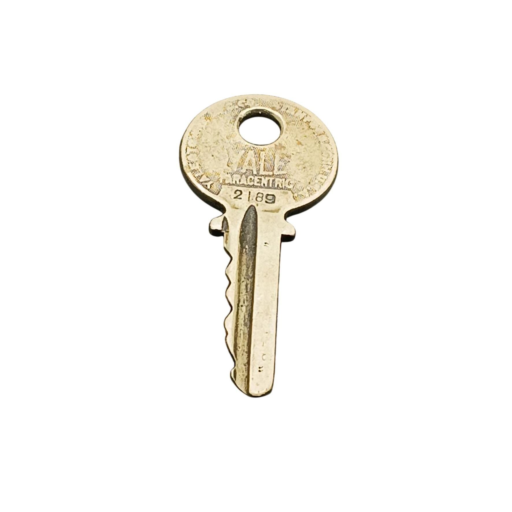 Vintage Yale & Towne Paracentric Key 2189 - Etsy