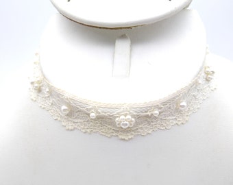 Elegant Pearls and Lace Choker, Vintage Victorian Romance Necklace