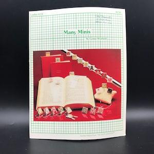 Wzory do haftu krzyżykowego Vintage, wiele miniatur autorstwa Lynne Warfield, ulotka Graph Menagerie 113, broszura do robótek ręcznych 1980