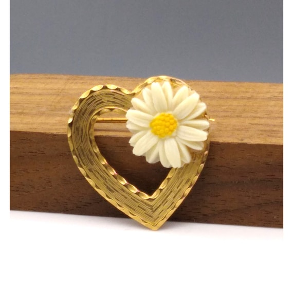 Vintage Daisy Heart Brooch, Brushed Gold Tone wit… - image 1