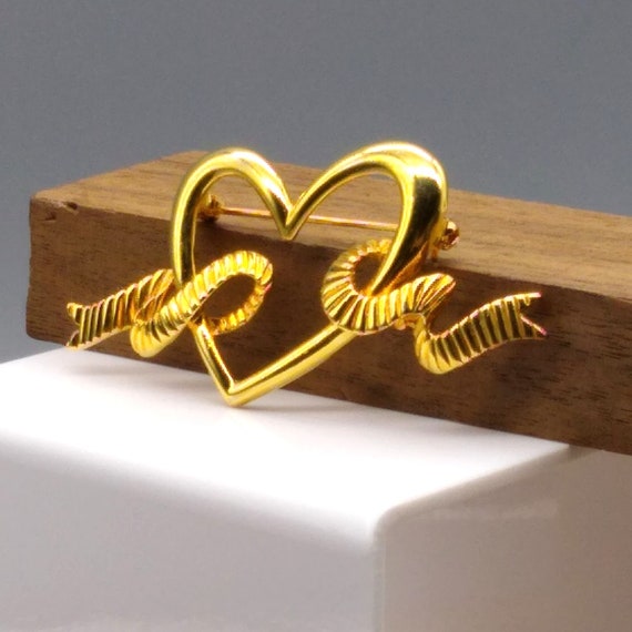 Elegant Vintage Heart and Ribbon Brooch, Lovely O… - image 3