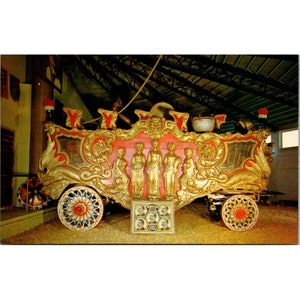 Carte postale vintage chromée de Floride, Ringling Bros Famous Parade Wagon Five Graces, dos divisé sans affichage, couleur naturelle