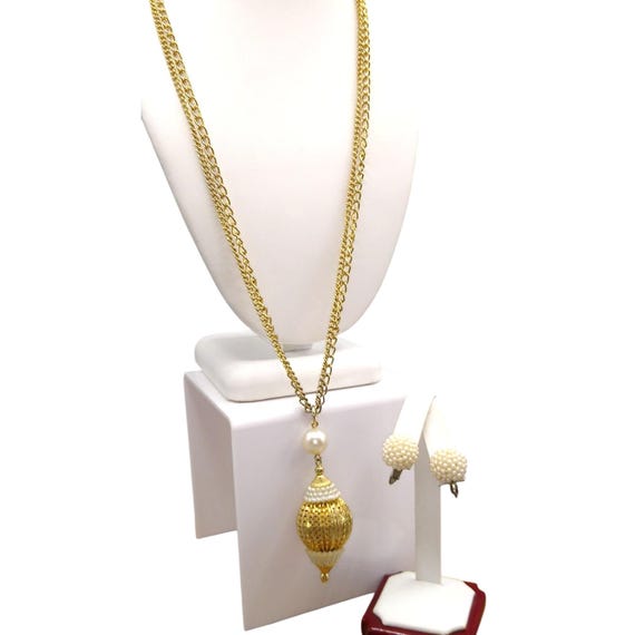 Fluted Filigree Ball Pendant Necklace and Matching Faux Pearl Clip On  Earrings, Vintage Parure, Elegant Retro Jewelry Set in Double Strand