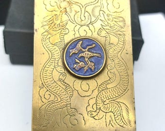 Funda de latón antiguo para caja de cerillas con dragón grabado en esmalte azul, portacerillas Vesta