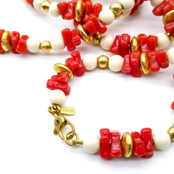 Vintage Monet Faux Coral Necklace with Elegant Wh… - image 1