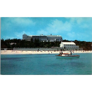 Postal antigua de Bermudas A. I. Graham Ltd. Club de surf y pabellón de playa de Elbow Beach