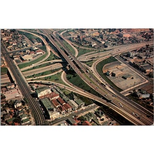 Carte postale Los Angeles Freeway System vintage des années 50 avec timbre Liberty et note manuscrite