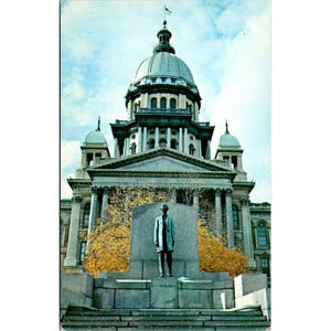 Cartolina d'epoca del Campidoglio dello Stato dell'Illinois e della statua di Abraham Lincoln a Springfield