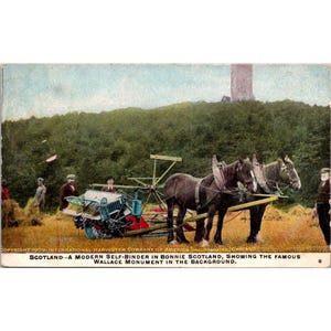 Ancienne carte postale écossaise de 1909 avec chevaux et moissonneuse-batteuse internationale du monument Wallace à reliure arrière