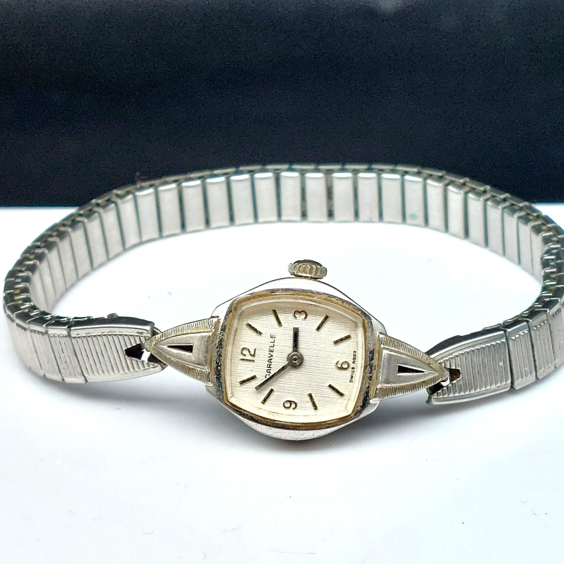 Vintage 1950s Caravelle ladies wrist watch maxresdefault.jpg main image 3