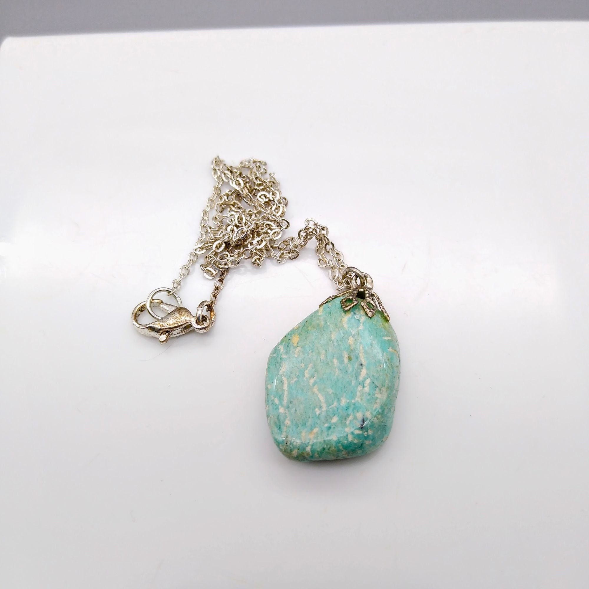 Collier Vintage Avec Pendentif Perle Et Pierre Bleue, Couleur Argent - Occasion Bon état