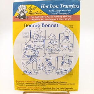 Vintage tante Martha's heet strijkijzer transfers 3920 Bonnie Bonnet and Kitten, gebruikt maar compleet in originele envelop