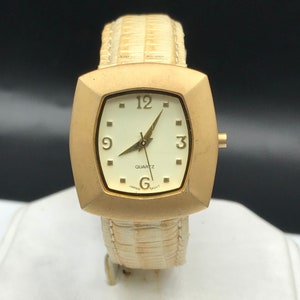 Vintage Gold Ton Japan Uhrwerk Uhr Lederband Neue Batterie FSC: 33822-1/F