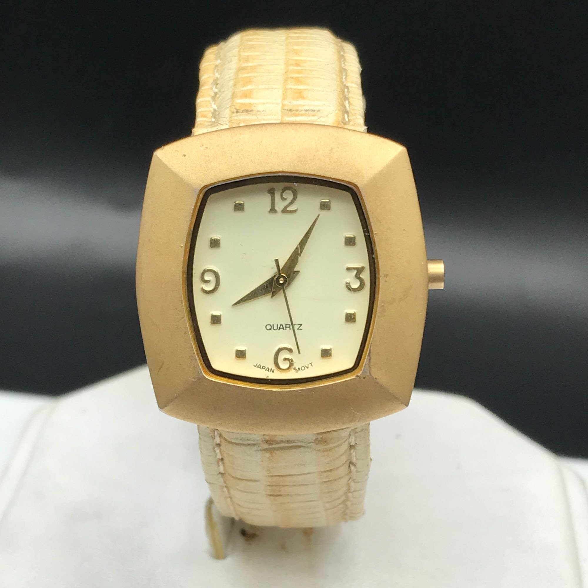 Vintage tono dorado Japon movimiento reloj banda de cuero nueva bateria FSC 33822 1 F