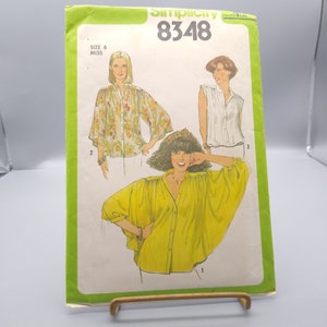 Vintage Sewing PATTERN Simplicity 8348, Misses 1977 Blouse with Winged Sleeves, Size 6