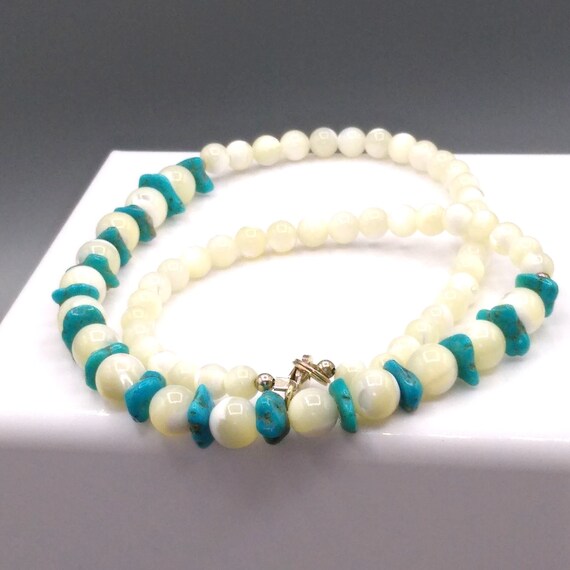 Vintage Mother of Pearl Beads with Turquoise Chip… - image 2