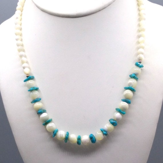 Vintage Mother of Pearl Beads with Turquoise Chip… - image 3