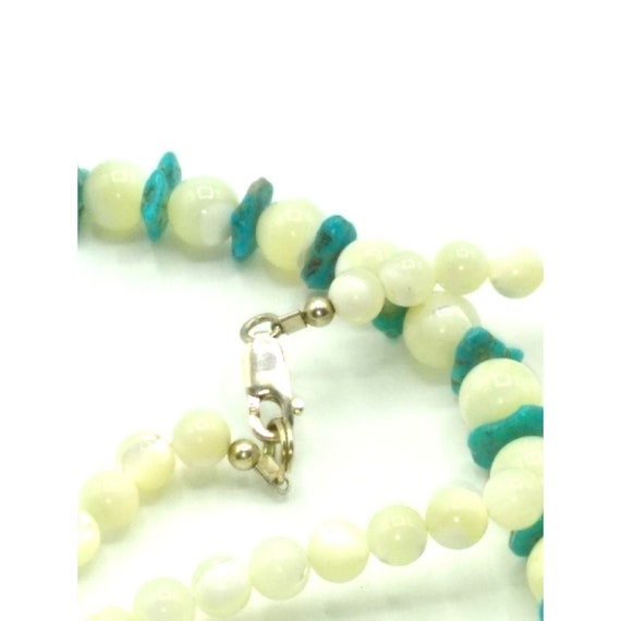 Vintage Mother of Pearl Beads with Turquoise Chip… - image 6