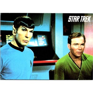 Stara pocztówka z 1994 roku z serii Star Trek Original Series przedstawiająca Spocka i Kirka