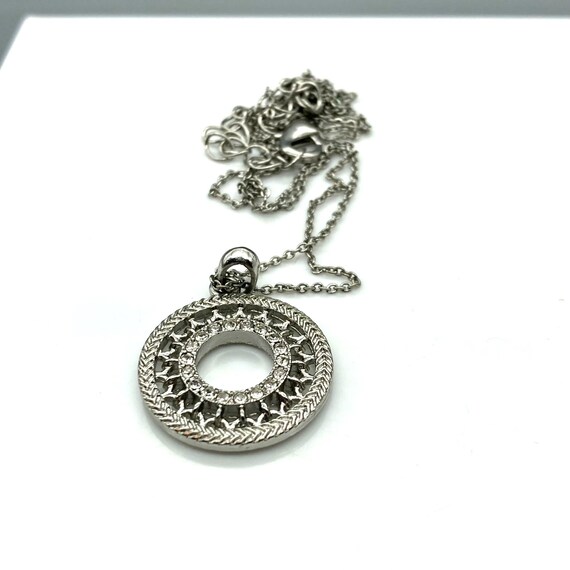 Vintage Chain Pendant Necklace with Silver Tone C… - image 4