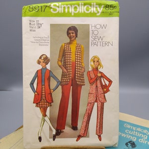 Vintage Sewing PATTERN Simplicity 8917, How to Sew 1970 Mini Skirt Vest and Pants, Misses Size 10