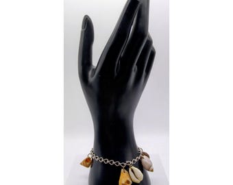 Vintage Seashell Charm Bracelet with Genuine Shells, Mermaidcore Beach Vibes on Silver Tone Chain