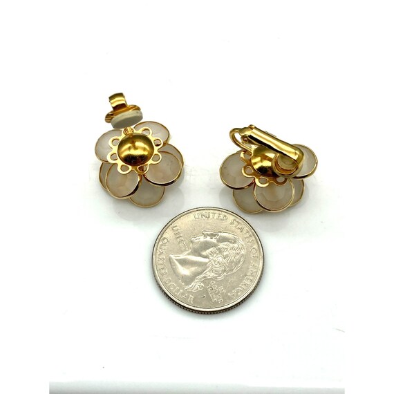 Vintage Savvy Frosted Petal Earrings, Bezel Set S… - image 6