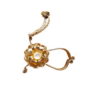 Etched Gold Tone Gloves Clip with Purse Chain and Elegant Mother of Pearl Flowers, Vintage Pinup Fashion