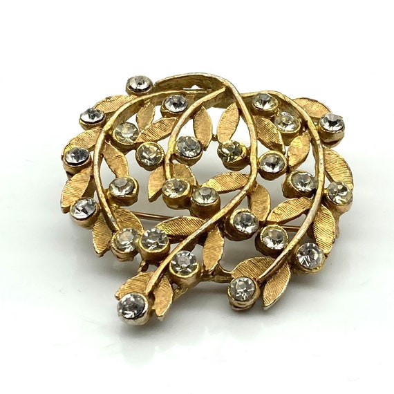 Brushed Gold Tone Vines Brooch with Sparkling Cle… - image 1