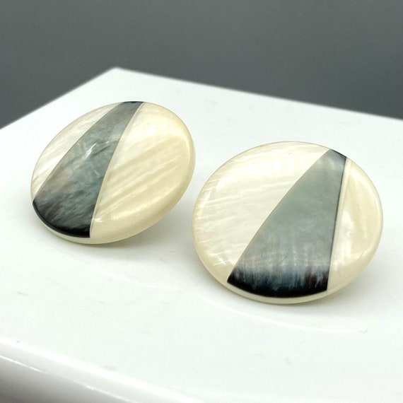Vintage Mother of Pearl Circle Earrings with Grey… - image 4