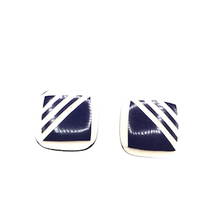 Deep Carved Lucite Stud Vintage Earrings, Purple Reveals White, Mod Striped Rounded Square
