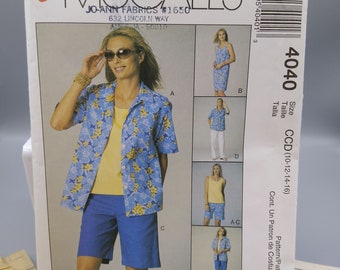 Vintage Sewing PATTERN Easy McCalls 4040, Non Stop Wardrobe 2003 Petite Shirt Top Dress Shorts and Pants, Size CCD 10 12 14 16