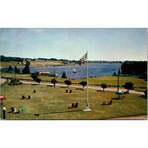 Cartoline d'epoca del parco del Lakeside Inn Yarmouth N.S. Pubblicato da Color Craft Nova Scotia Canada