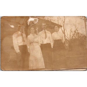 Vintage Sepia-Getonte Postkarte Mit Edwardian Era Familienporträt