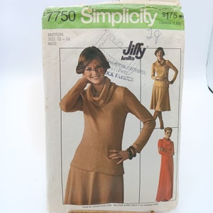 Vintage Sewing PATTERN Simplicity 7750, Jiffy Knit Misses 1976 Pullover Dress or Top and Skirt, Size Medium 12 14