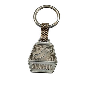 Vintage Zodiac Aquarius Metal Keychain With Detailing & Horoscope Info