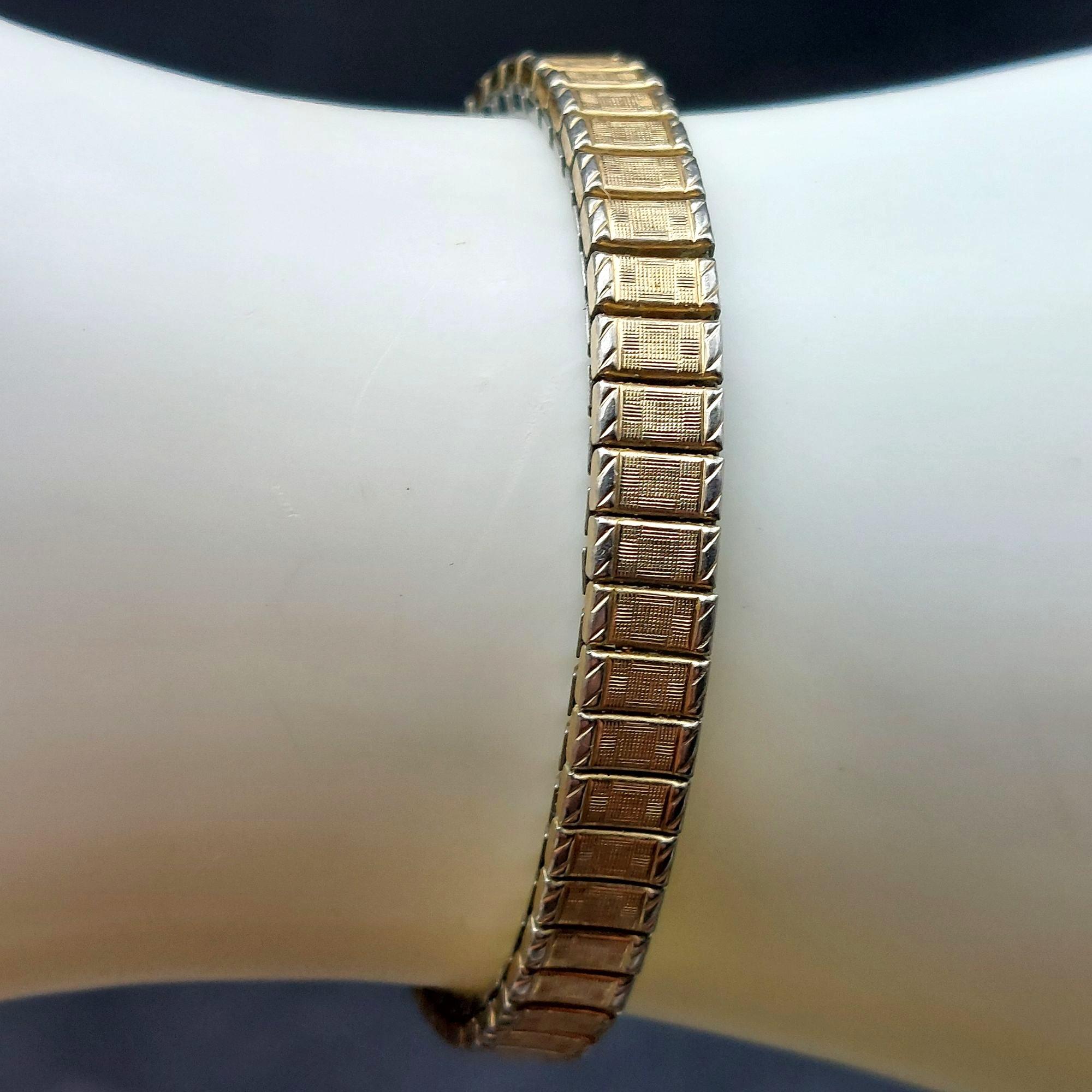 Caravelle N5 1975 Automatic Ladies Watch Gold-Tone Swiss, Water Resistant Unique Caravelle N5 1975 Womens Windup Watch - Gold-filled  main image 3