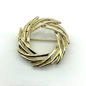 Vintage Abstract Brutalist Wreath Brooch, Gold Tone MCM Lapel Pin